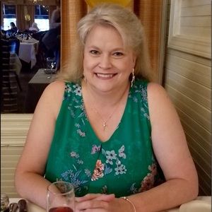 Meet your Posher, Nancy